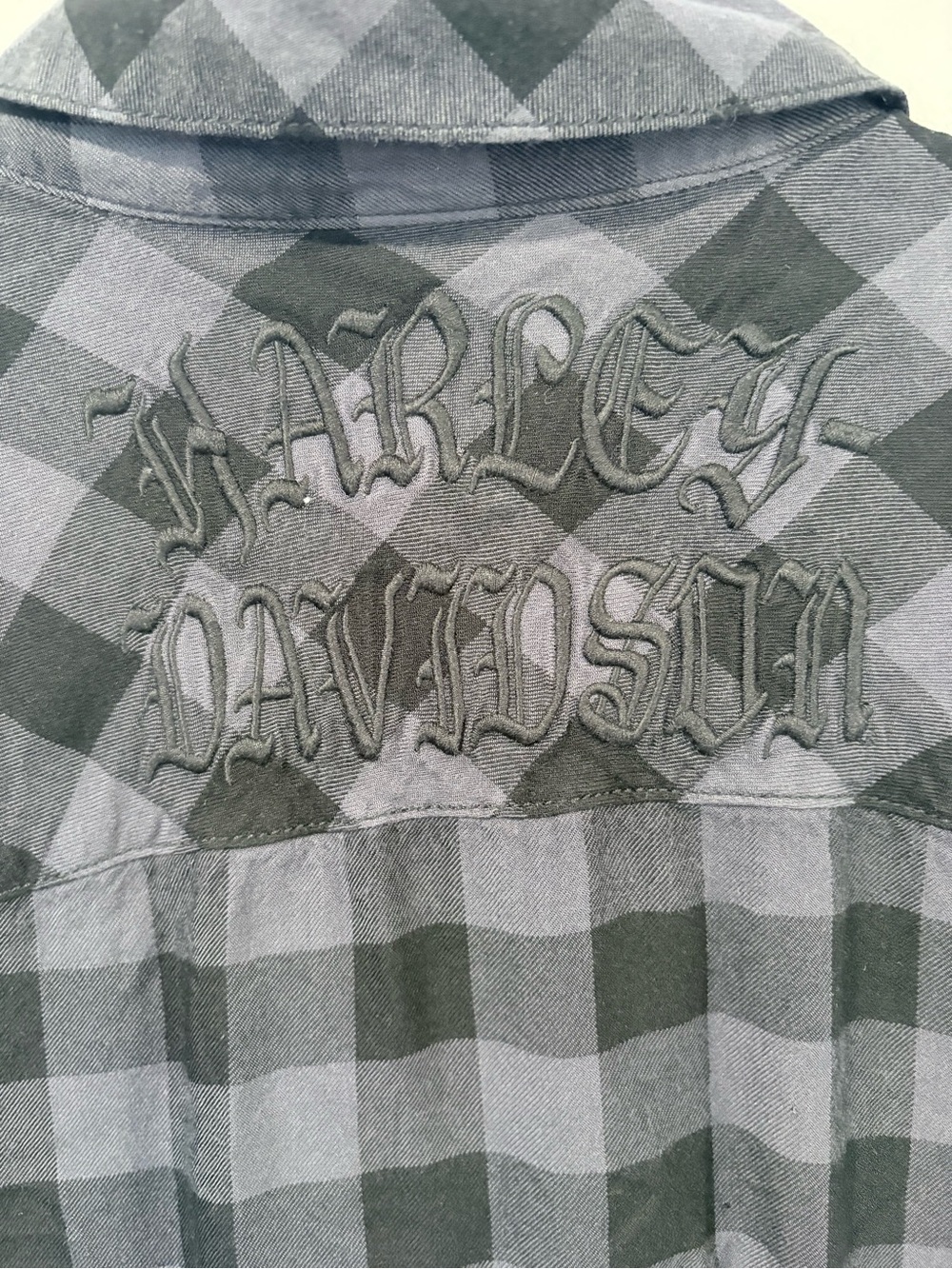 Harley-Davidson Black & Grey Plaid Button-Up Shirt | Embroidered Logo |Large - Picture 5 of 11